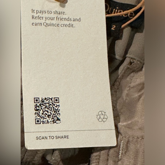 QUINCE women’s Stretch Crepe Pleated Wide Leg Pants - Picture 16 of 16